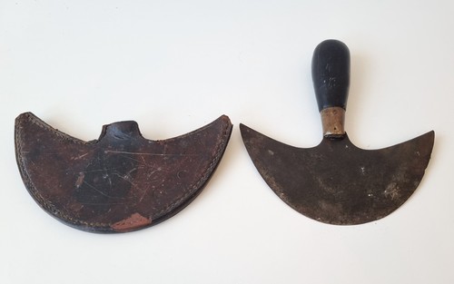 Schönes altes halbmondmesser - altes,